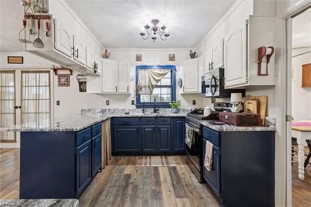 700 Pelham DR, Newport News, VA 23608