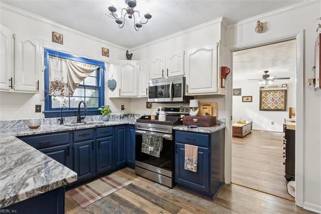 700 Pelham DR, Newport News, VA 23608