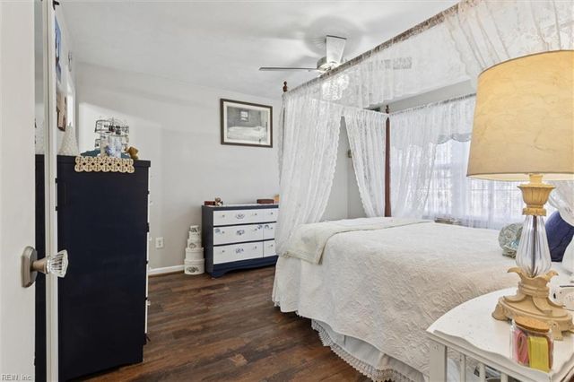 700 Pelham DR, Newport News, VA 23608