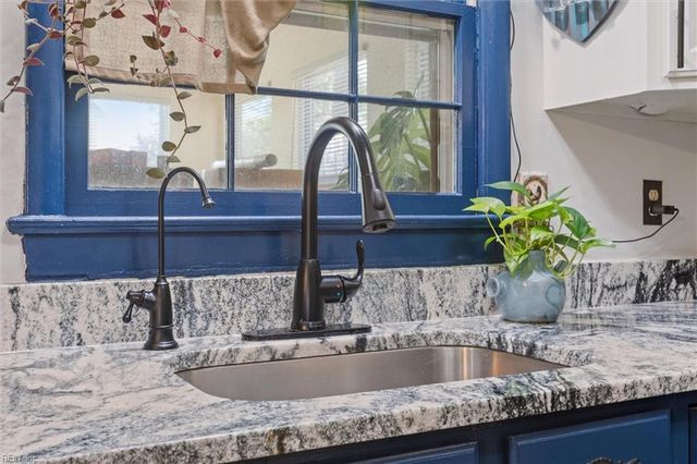 700 Pelham DR, Newport News, VA 23608