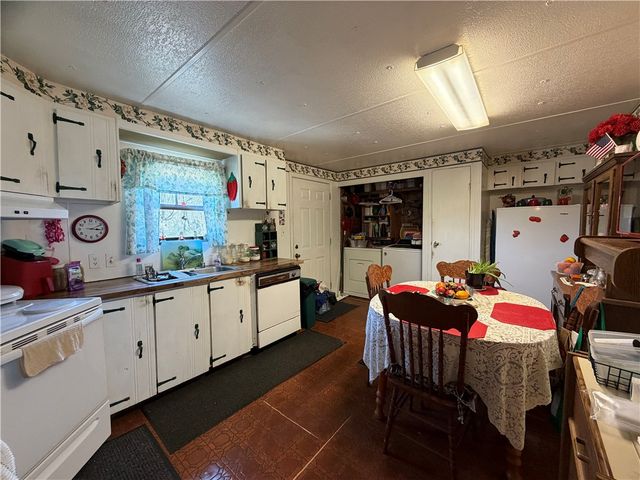 389 Snow Creek Road, Seneca, SC 29678