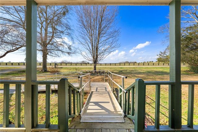 389 Snow Creek Road, Seneca, SC 29678