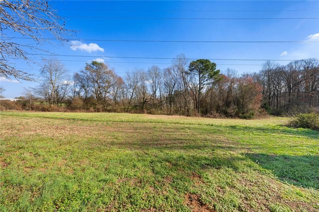 389 Snow Creek Road, Seneca, SC 29678