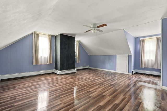 19 Louise Ln, Falmouth, MA 02540