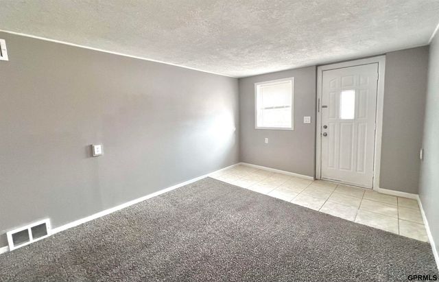 2326 N 67 Street, Omaha, NE 68104