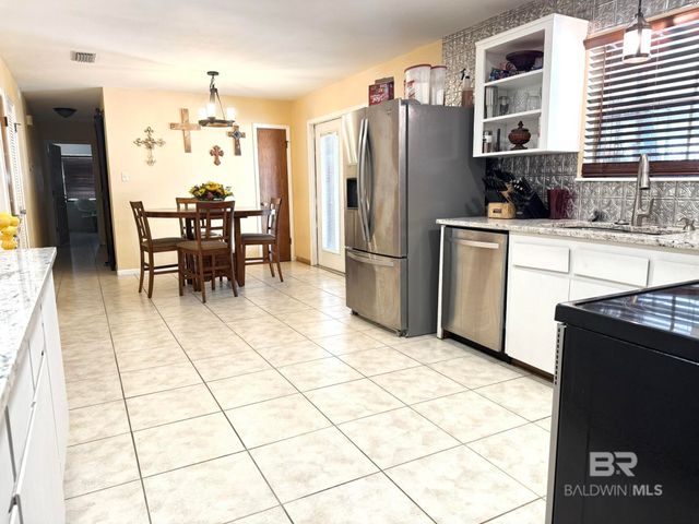 7409 Riverwood Drive East, Foley, AL 36535