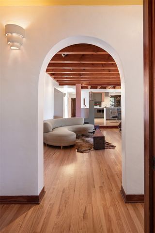 946 Cerro De La Paz, Santa Fe, NM 87501