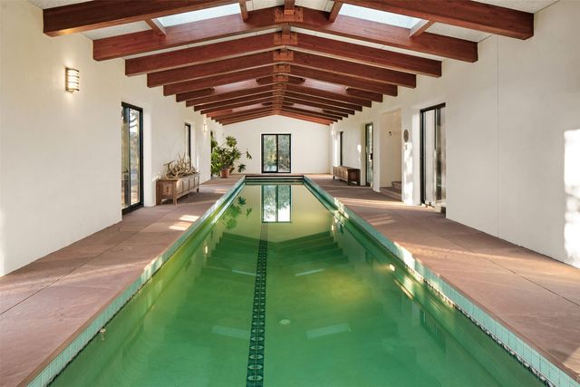 946 Cerro De La Paz, Santa Fe, NM 87501