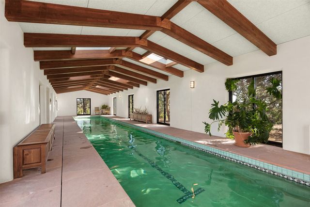 946 Cerro De La Paz, Santa Fe, NM 87501