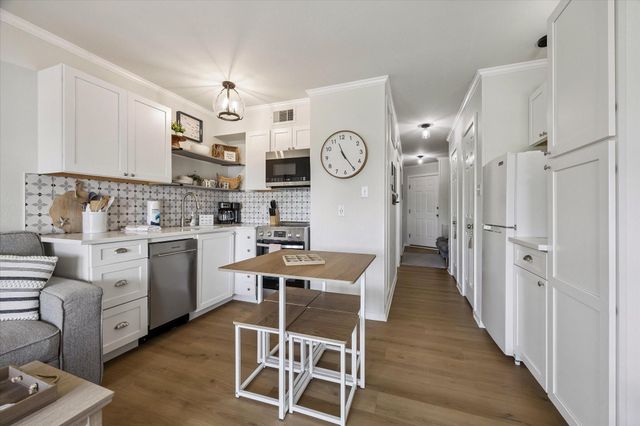 6102 Seawall Boulevard 190, Galveston, TX 77551