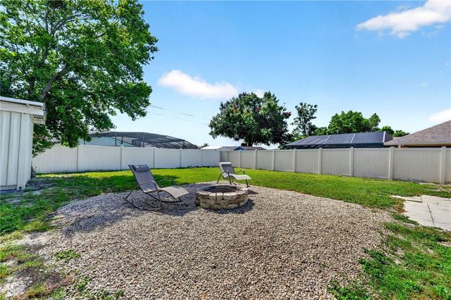 1885 FAYETTEVILLE AVENUE, Deltona, FL 32725