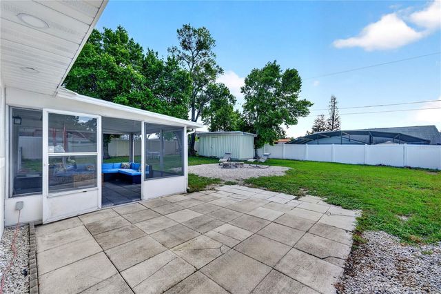 1885 FAYETTEVILLE AVENUE, Deltona, FL 32725
