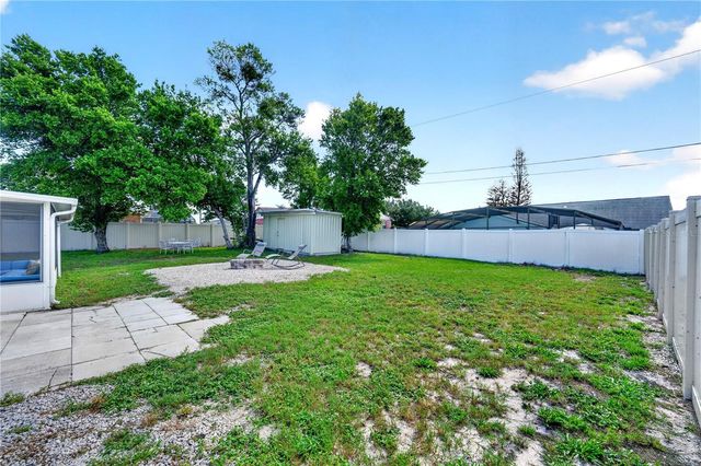 1885 FAYETTEVILLE AVENUE, Deltona, FL 32725