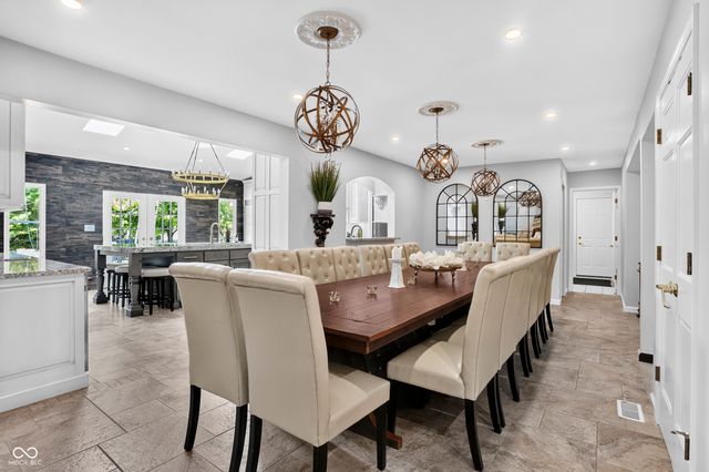 1565 Village Walk Drive, Zionsville, IN 46077