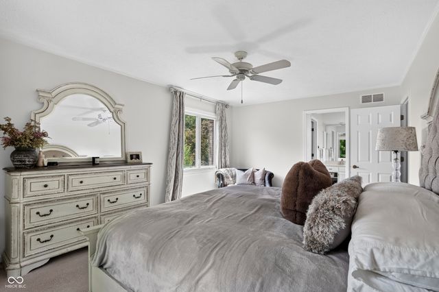 1565 Village Walk Drive, Zionsville, IN 46077