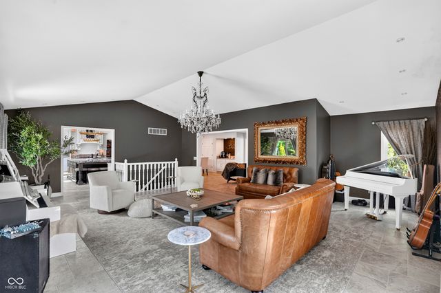 1565 Village Walk Drive, Zionsville, IN 46077