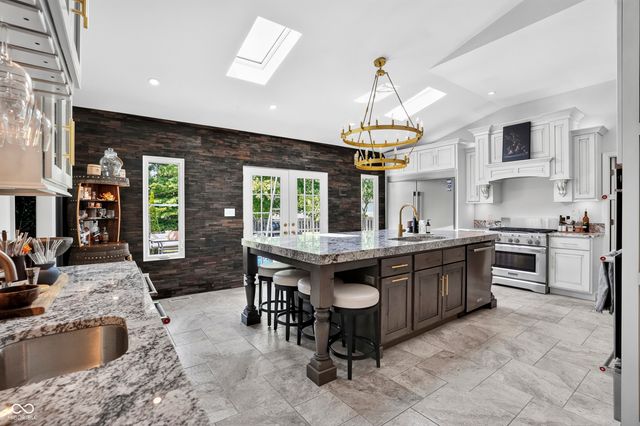 1565 Village Walk Drive, Zionsville, IN 46077