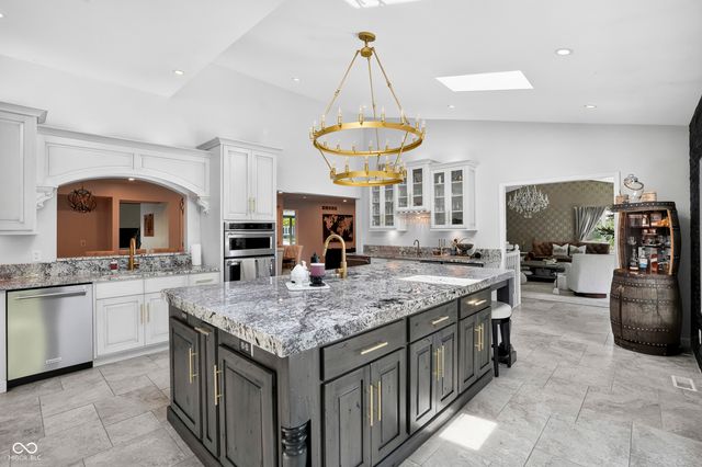 1565 Village Walk Drive, Zionsville, IN 46077
