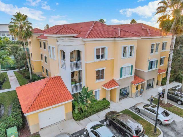 11024 Legacy 104 Drive 104, Palm Beach Gardens, FL 33410