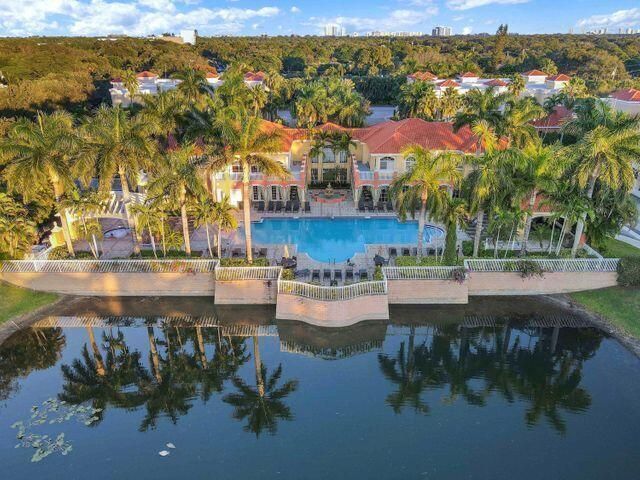 11024 Legacy 104 Drive 104, Palm Beach Gardens, FL 33410