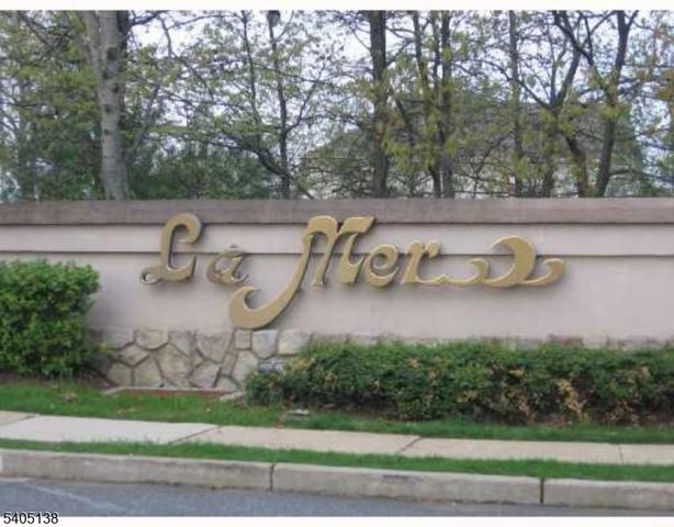 16 Puchala Dr, Sayreville Boro, NJ 08859