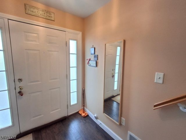 16 Puchala Dr, Sayreville Boro, NJ 08859