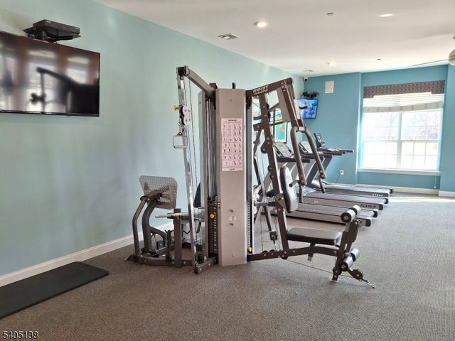 16 Puchala Dr, Sayreville Boro, NJ 08859