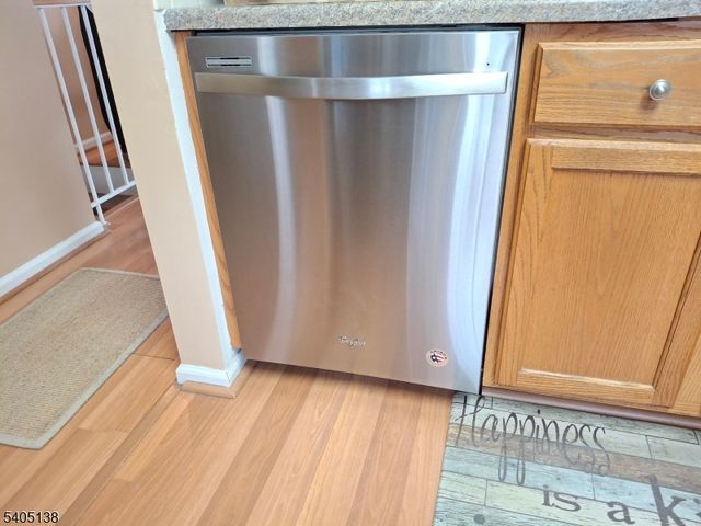 16 Puchala Dr, Sayreville Boro, NJ 08859