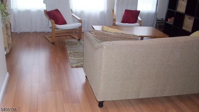 16 Puchala Dr, Sayreville Boro, NJ 08859