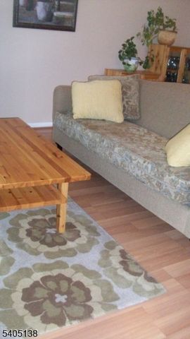 16 Puchala Dr, Sayreville Boro, NJ 08859