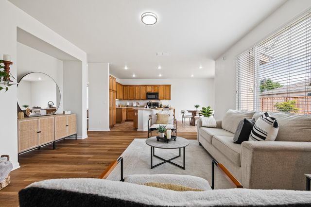 1804 Rancho Encantado Ct, Modesto, CA 95358