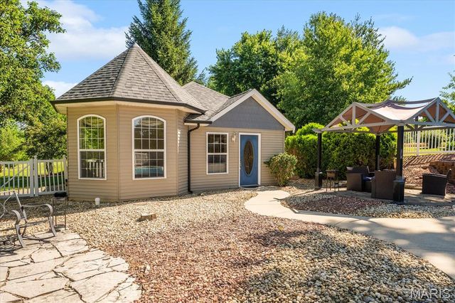 7812 White Tail Circle, Waterloo, IL 62298
