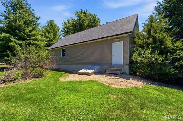 7812 White Tail Circle, Waterloo, IL 62298