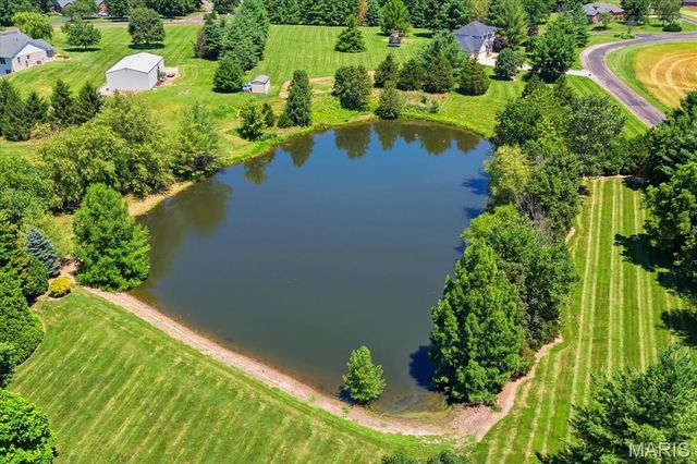 7812 White Tail Circle, Waterloo, IL 62298