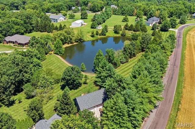 7812 White Tail Circle, Waterloo, IL 62298