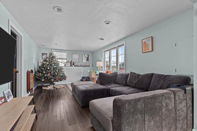 714 GIESE STREET, Hortonville, WI 54944