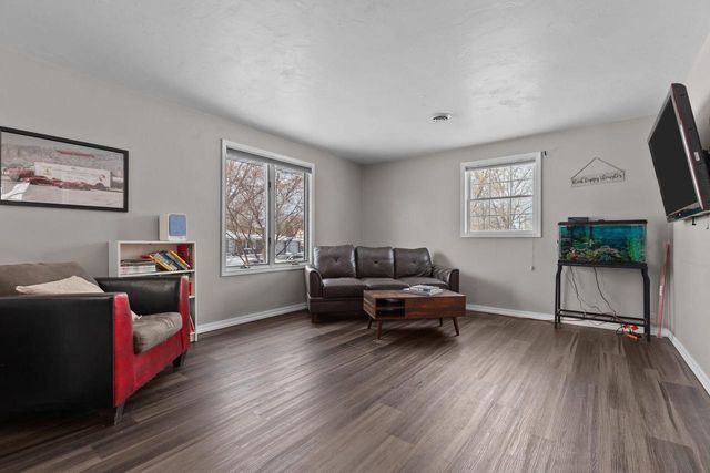 714 GIESE STREET, Hortonville, WI 54944