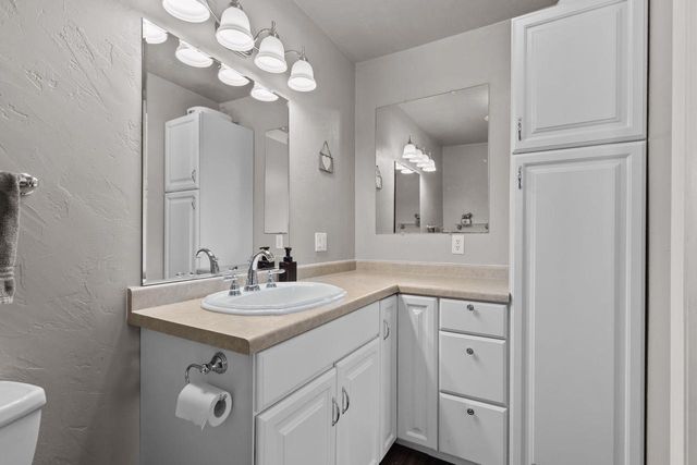 714 GIESE STREET, Hortonville, WI 54944