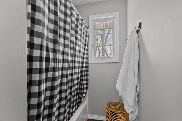 714 GIESE STREET, Hortonville, WI 54944