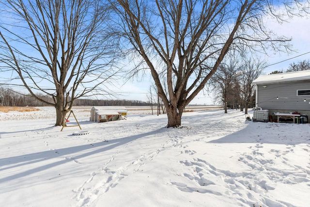714 GIESE STREET, Hortonville, WI 54944