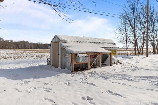 714 GIESE STREET, Hortonville, WI 54944