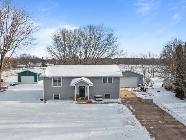 714 GIESE STREET, Hortonville, WI 54944