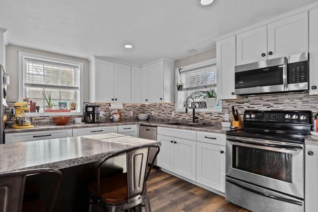 714 GIESE STREET, Hortonville, WI 54944