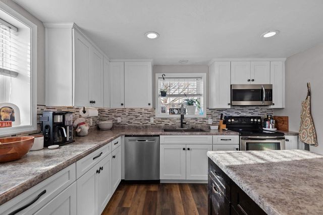 714 GIESE STREET, Hortonville, WI 54944