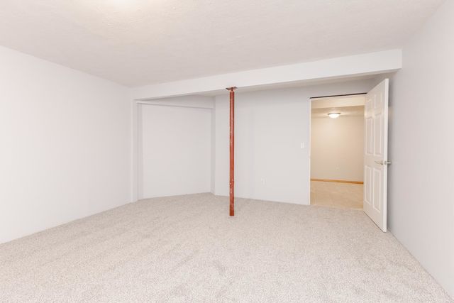 67 Astoria Way, Bloomington, IL 61704