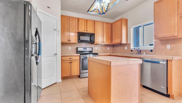 6512 Paseo Del Sol, Santa Fe, NM 87507