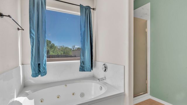 6512 Paseo Del Sol, Santa Fe, NM 87507