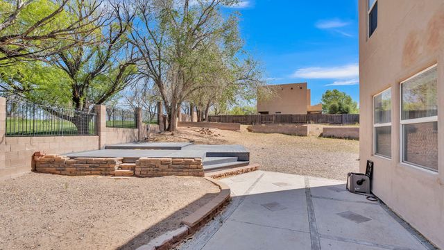 6512 Paseo Del Sol, Santa Fe, NM 87507