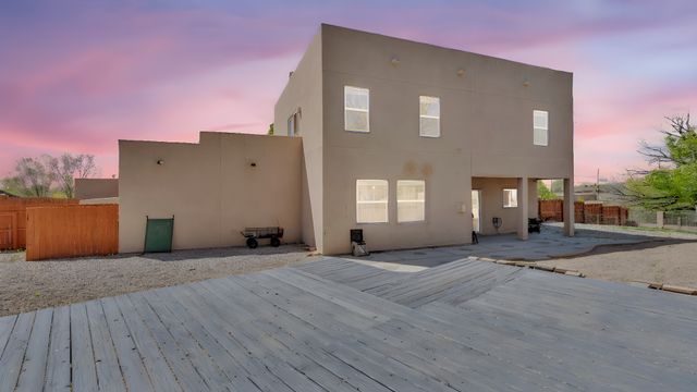 6512 Paseo Del Sol, Santa Fe, NM 87507