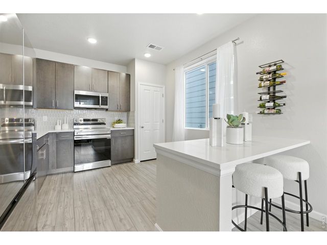 2379 Harlequin Pl, Johnstown, CO 80534
